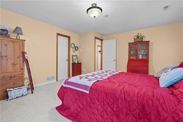 5235 Downey Avenue, Independence, MO 64055