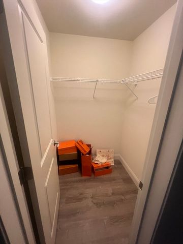 51 Everit Ave B, Framingham, MA 01702