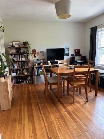 1496 Commonwealth Avenue 3E, Boston, MA 02135