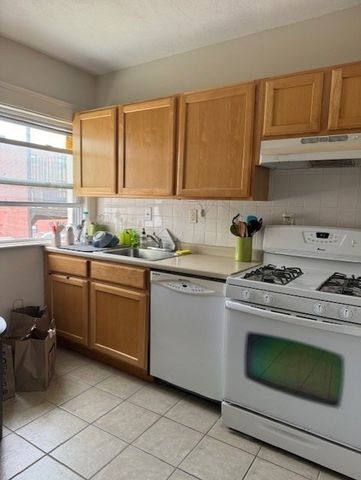 1496 Commonwealth Avenue 3E, Boston, MA 02135