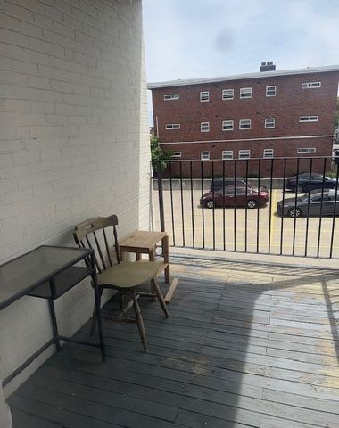 1496 Commonwealth Avenue 3E, Boston, MA 02135