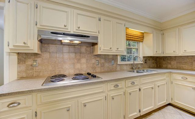 420 Sassafras Lane, Roswell, GA 30076