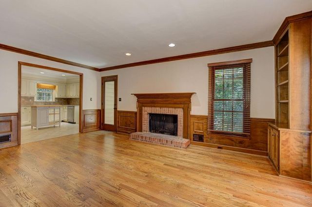 420 Sassafras Lane, Roswell, GA 30076