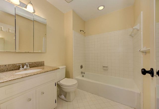420 Sassafras Lane, Roswell, GA 30076