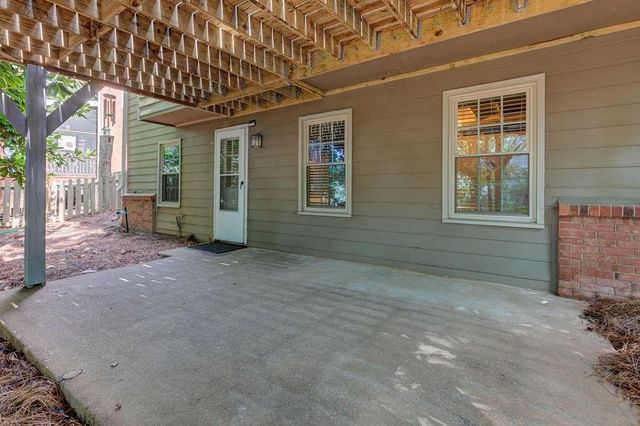 420 Sassafras Lane, Roswell, GA 30076