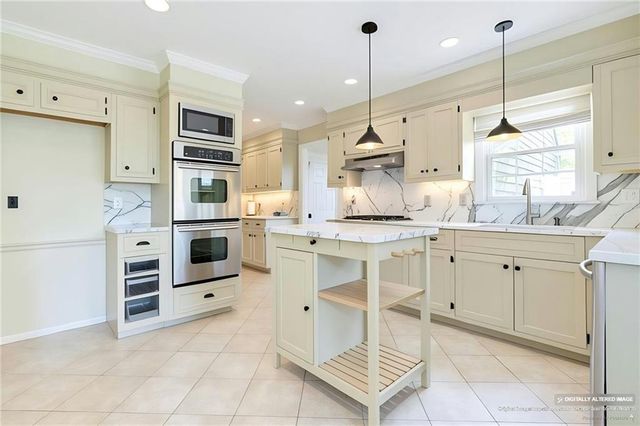 420 Sassafras Lane, Roswell, GA 30076