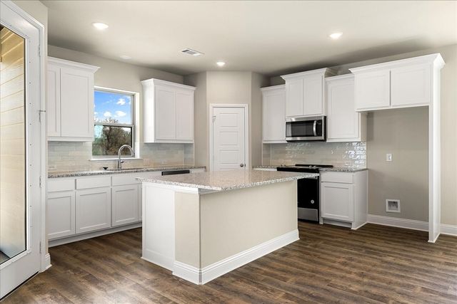 1045 Leo Lane, Poolville, TX 76487