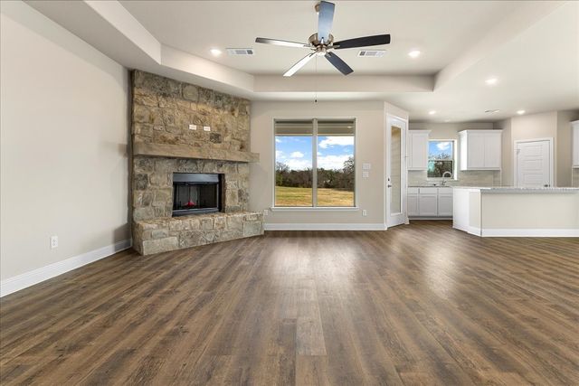 1045 Leo Lane, Poolville, TX 76487