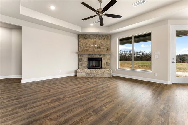 1045 Leo Lane, Poolville, TX 76487