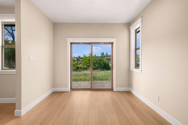 1873 Conifer Dr, Paradise, CA 95969