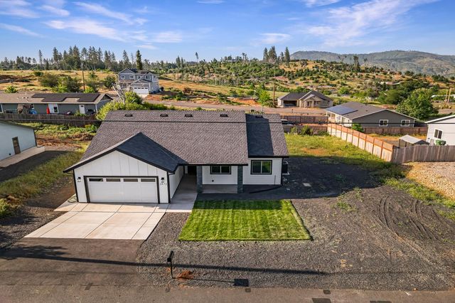 1873 Conifer Dr, Paradise, CA 95969