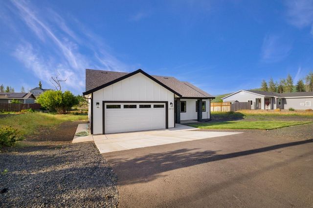 1873 Conifer Dr, Paradise, CA 95969