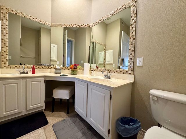 2400 Mccue Road 233, Houston, TX 77056