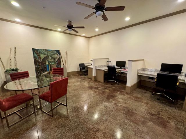 2400 Mccue Road 233, Houston, TX 77056