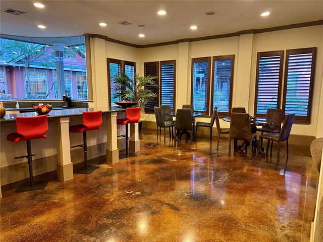 2400 Mccue Road 233, Houston, TX 77056