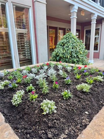 2400 Mccue Road 233, Houston, TX 77056