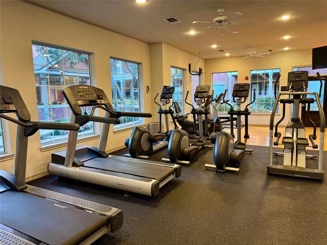 2400 Mccue Road 233, Houston, TX 77056