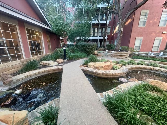 2400 Mccue Road 233, Houston, TX 77056