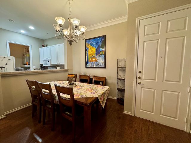 2400 Mccue Road 233, Houston, TX 77056