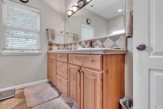 16911 Spruce Grove Rd, Hidden Valley Lake, CA 95467