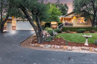 16911 Spruce Grove Rd, Hidden Valley Lake, CA 95467