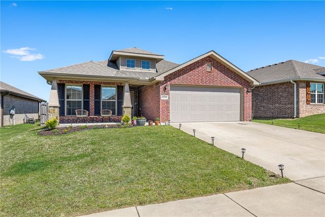 6104 Silas Street, Bentonville, AR 72713