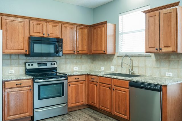 5720 Colorado Court, Haltom City, TX 76137