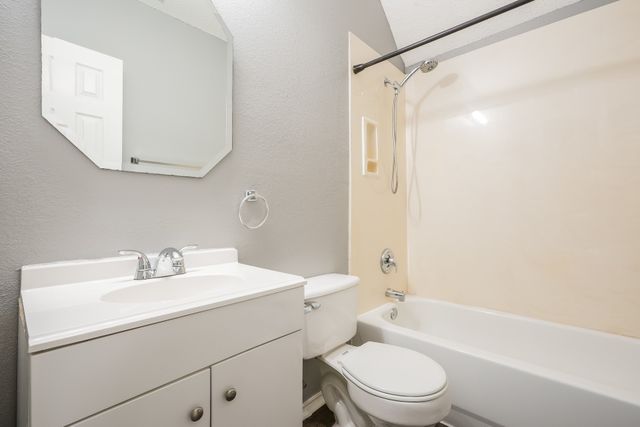 5720 Colorado Court, Haltom City, TX 76137