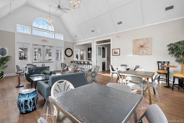 709 Breton Way, Glen Cove, NY 11542