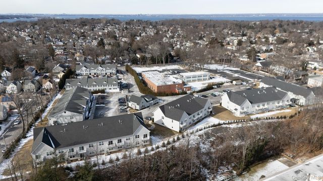 709 Breton Way, Glen Cove, NY 11542