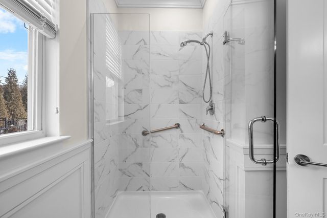 709 Breton Way, Glen Cove, NY 11542