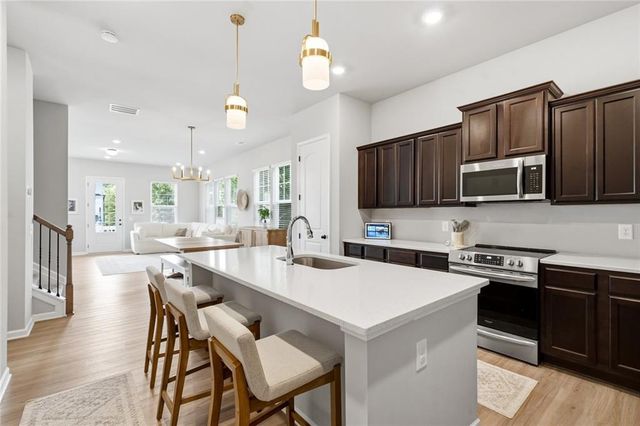 429 Bishop Lane, Woodstock, GA 30188