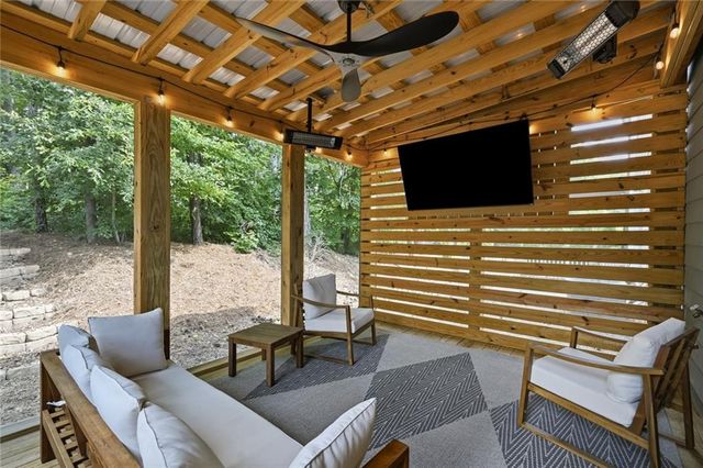 429 Bishop Lane, Woodstock, GA 30188