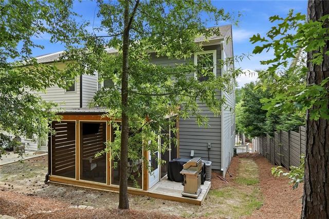 429 Bishop Lane, Woodstock, GA 30188