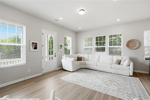 429 Bishop Lane, Woodstock, GA 30188