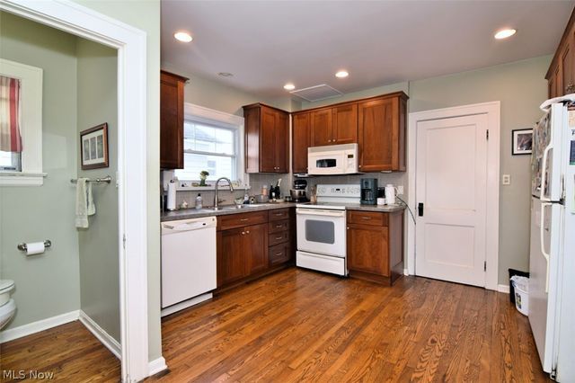 3812 Summit Park Road, Cleveland Heights, OH 44121