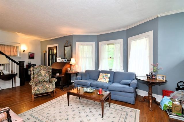 3812 Summit Park Road, Cleveland Heights, OH 44121