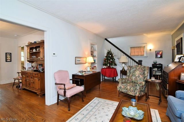 3812 Summit Park Road, Cleveland Heights, OH 44121