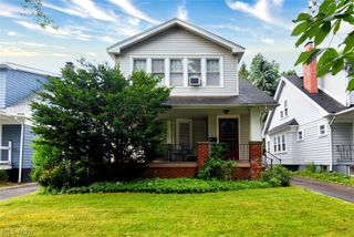3812 Summit Park Road, Cleveland Heights, OH 44121