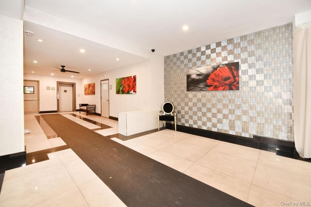 64-11 99 Street 418, Rego Park, NY 11374