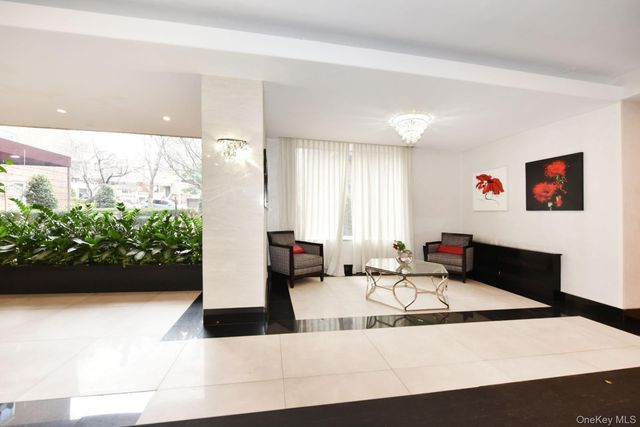 64-11 99 Street 418, Rego Park, NY 11374