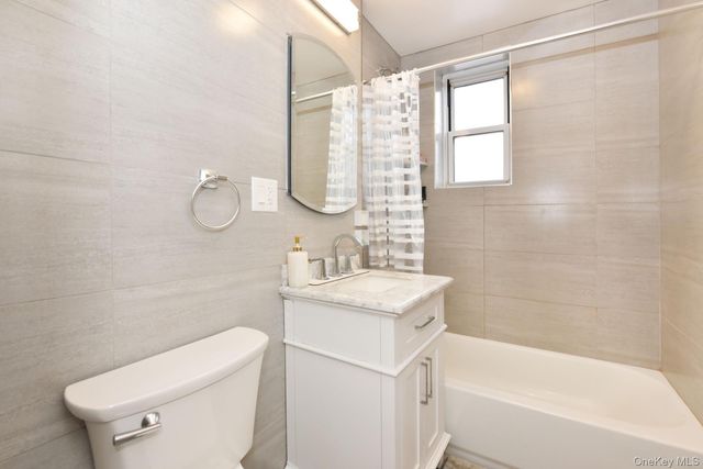 64-11 99 Street 418, Rego Park, NY 11374