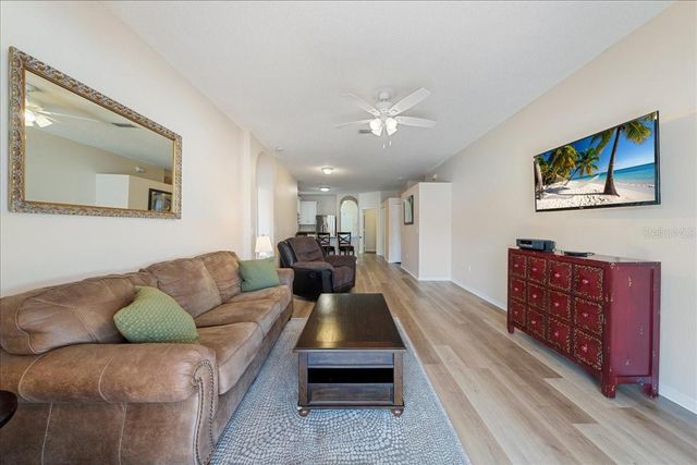 440 SAND RIDGE DRIVE, Valrico, FL 33594