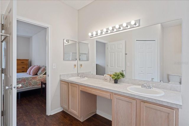 440 SAND RIDGE DRIVE, Valrico, FL 33594