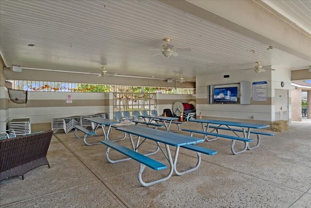 440 SAND RIDGE DRIVE, Valrico, FL 33594