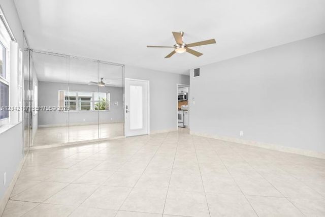 3213 Colony Club Road 3E, Pompano Beach, FL 33062