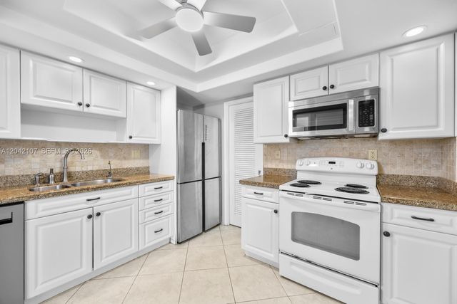 3213 Colony Club Road 3E, Pompano Beach, FL 33062