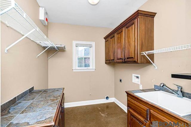 2210 Willowridge Ave, Port Allen, LA 70767