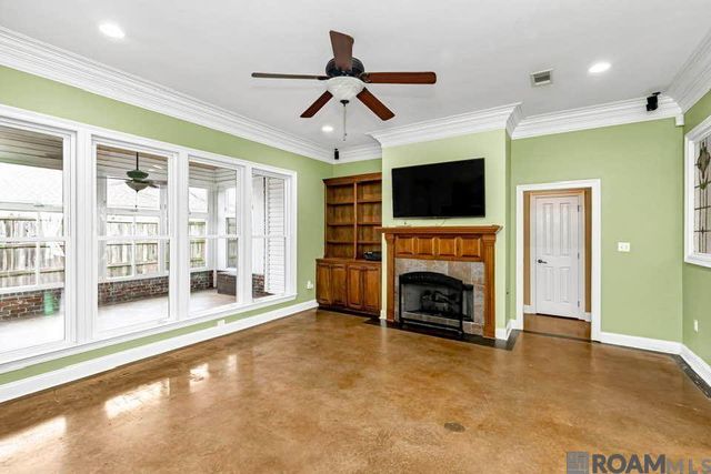 2210 Willowridge Ave, Port Allen, LA 70767