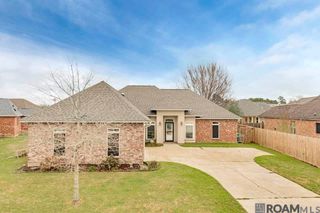 2210 Willowridge Ave, Port Allen, LA 70767